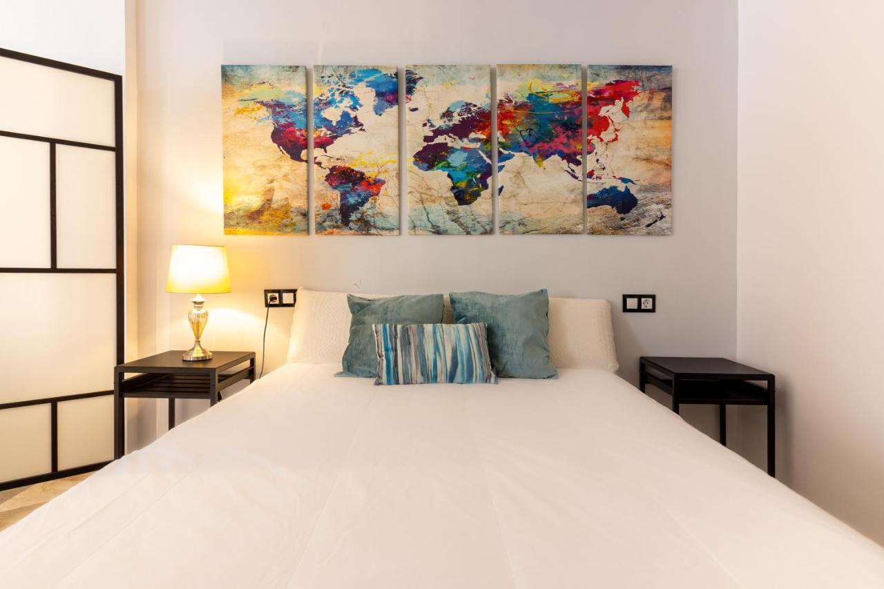 Saenz Suites Gallery By Bossh! Apartments Málaga Exterior foto