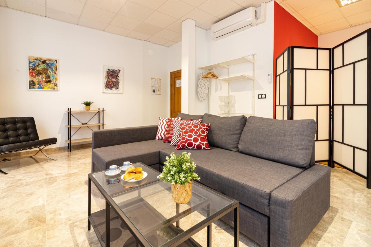 Saenz Suites Gallery By Bossh! Apartments Málaga Exterior foto
