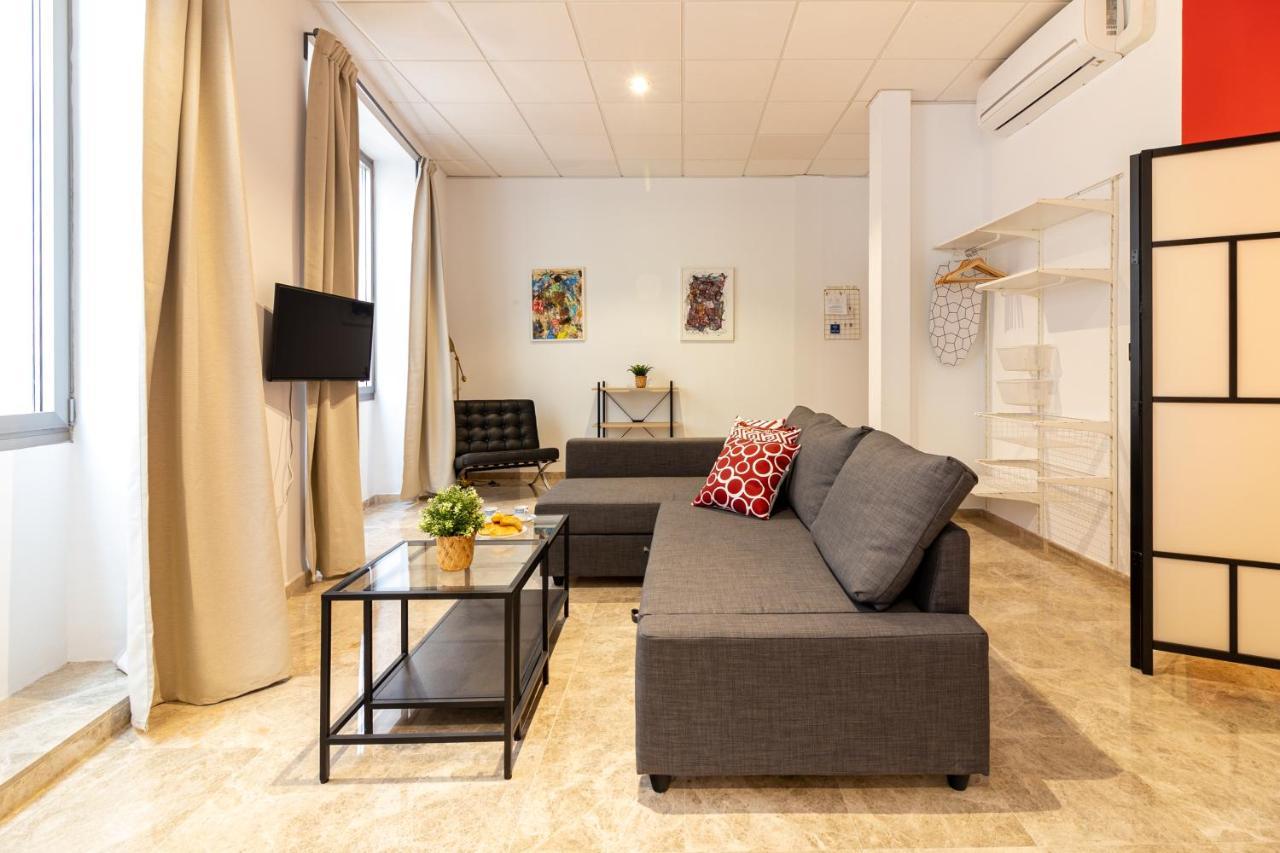 Saenz Suites Gallery By Bossh! Apartments Málaga Exterior foto